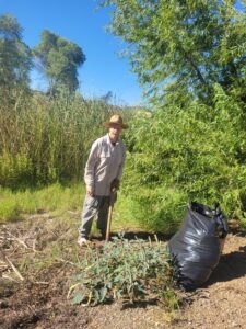 Chuck with Buffelgrass bagged up